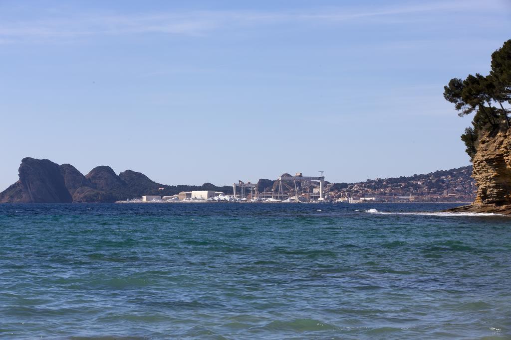 Hotel Corniche Du Liouquet La Ciotat Bagian luar foto