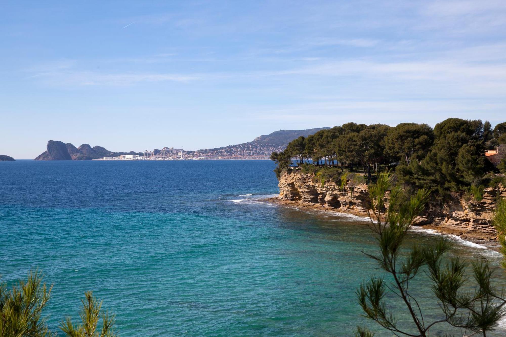 Hotel Corniche Du Liouquet La Ciotat Bagian luar foto